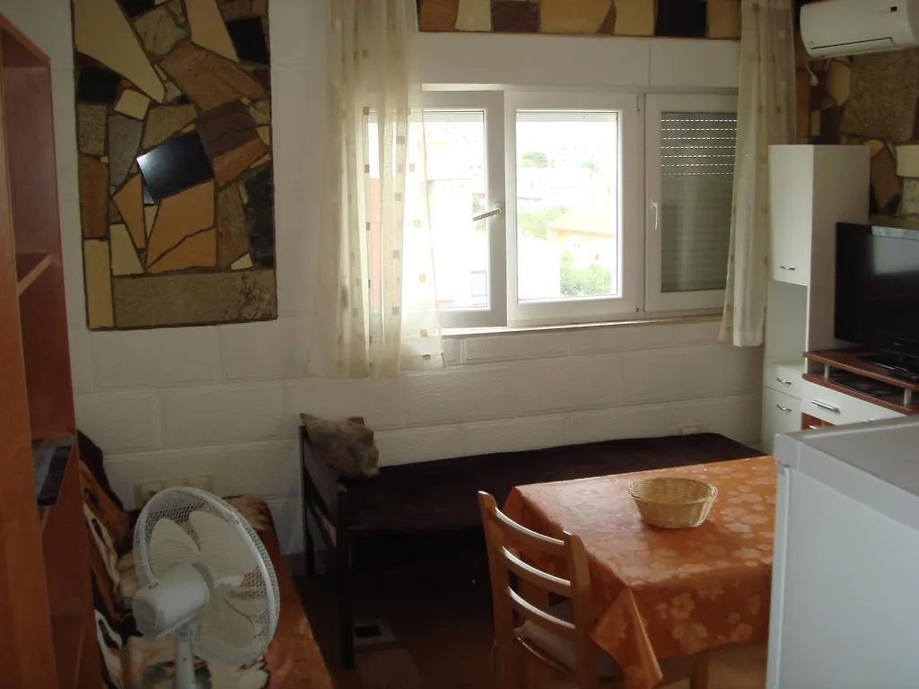 Apartment Rogosic Split